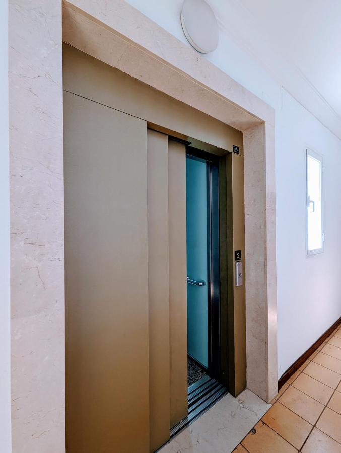 M-Odern Apartment Seville Luaran gambar